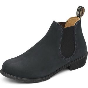 Blundstone Style 1977 Women's Chelsea Boots in Black Nubuck